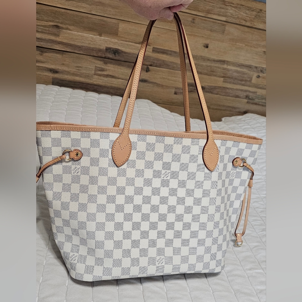 Louis Vuitton Neverfull MM Damier Azur Rose Ballerine